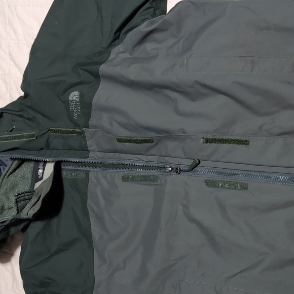 North Face Mens Winter Coat - Picture 3 of 5